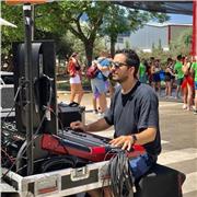 Profesor de VDJ, sonido y audiovisuales ofrece clases